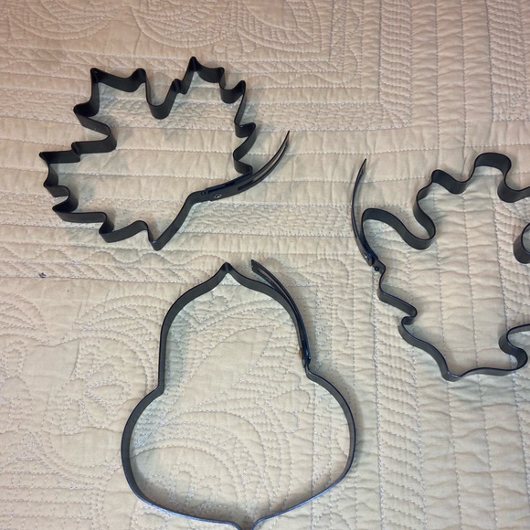 Williams Sonoma Pancake Molds AUTUMN Maple Leaf Acorn Oak Leaf Metal - Picture 3 of 6